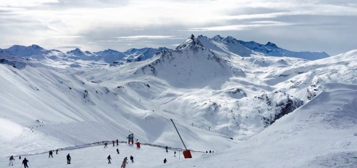 une colonie de vacances hiver